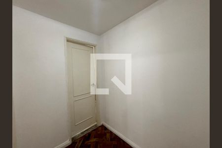 Corredor de apartamento para alugar com 2 quartos, 120m² em Copacabana, Rio de Janeiro