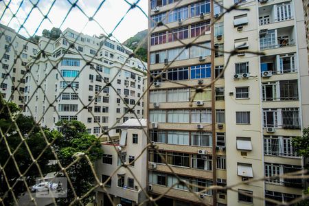 Apartamento para alugar com 120m², 2 quartos e 1 vagaFachada