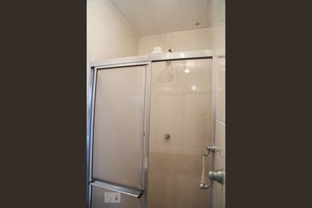 Casa à venda com 180m², 3 quartos e 2 vagasBanheiro de Serviço