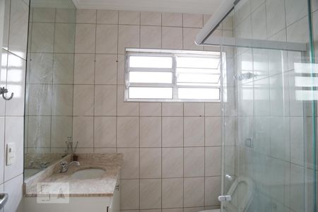 Casa à venda com 180m², 3 quartos e 2 vagasBanheiro da Suíte