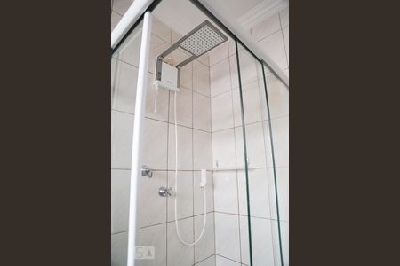 Casa à venda com 180m², 3 quartos e 2 vagasBanheiro da Suíte