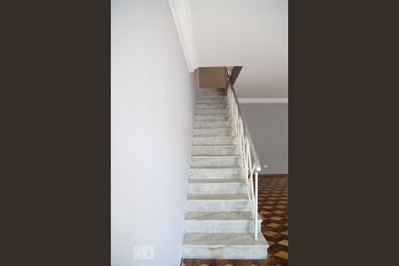 Escada de casa à venda com 3 quartos, 180m² em Planalto Paulista, São Paulo