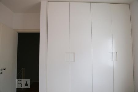 Casa à venda com 180m², 3 quartos e 2 vagasQuarto 2