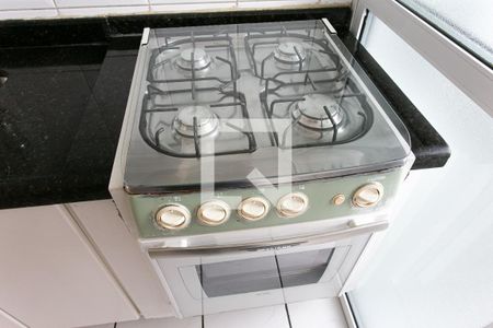 Apartamento à venda com 68m², 3 quartos e 2 vagas Apartamento à venda com 68m², 3 quartos e 2 vagasCozinha - Fogão