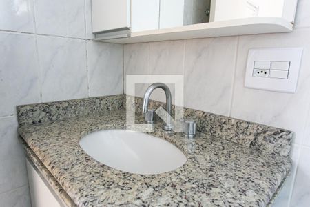 Apartamento à venda com 68m², 3 quartos e 2 vagas Apartamento à venda com 68m², 3 quartos e 2 vagasBanheiro da Suíte