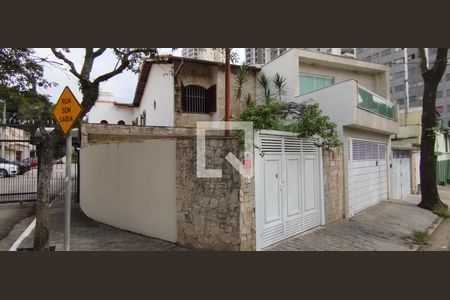 Casa à venda com 140m², 4 quartos e 3 vagasFachada