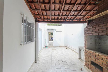 Casa à venda com 140m², 4 quartos e 3 vagasChurrasqueira