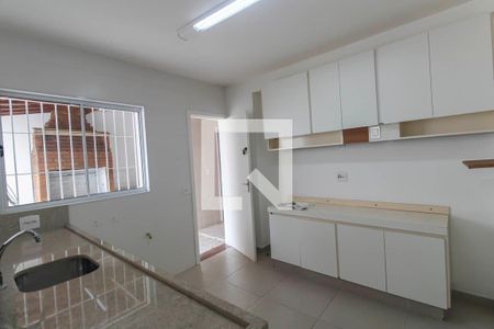 Casa à venda com 140m², 4 quartos e 3 vagasCozinha