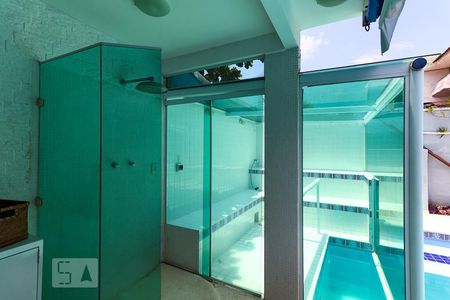 Casa de condomínio à venda com 700m², 5 quartos e 7 vagasÁrea Externa - Sauna