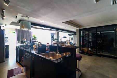 Casa de condomínio à venda com 700m², 5 quartos e 7 vagasCozinha