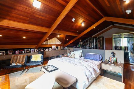 Casa de condomínio à venda com 700m², 5 quartos e 7 vagasSuíte 5