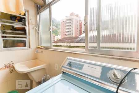 Apartamento à venda com 82m², 2 quartos e 1 vagaÁrea de Serviço