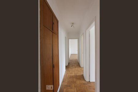 Corredor de apartamento para alugar com 3 quartos, 140m² em Vila Mariana, São Paulo