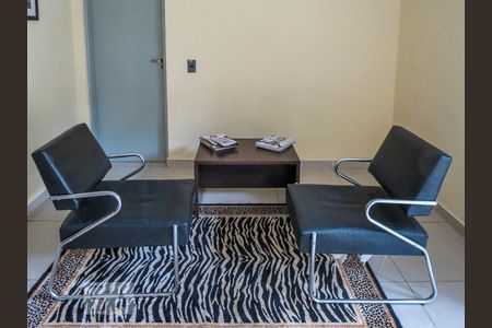 Apartamento à venda com 68m², 2 quartos e 2 vagasHALL