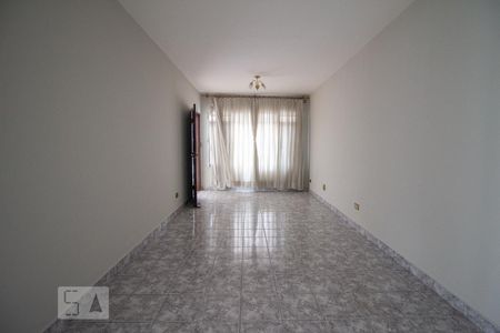 Casa para alugar com 3 quartos, 120m² em Jardim Modelo, São Paulo