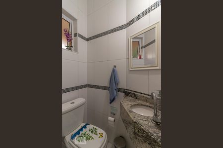 Casa à venda com 120m², 3 quartos e 6 vagas Casa à venda com 120m², 3 quartos e 6 vagasBanheiro 3