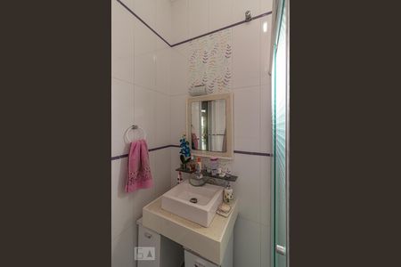 Casa à venda com 120m², 3 quartos e 6 vagas Casa à venda com 120m², 3 quartos e 6 vagasBanheiro da Suite 1