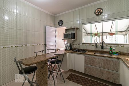 Casa à venda com 120m², 3 quartos e 6 vagas Casa à venda com 120m², 3 quartos e 6 vagasCozinha