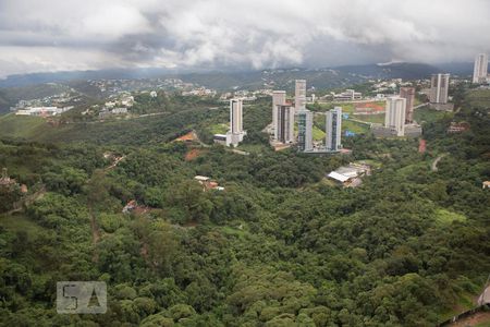 Apartamento para alugar com 420m², 5 quartos e 5 vagasQuarto 5 - suíte segundo piso - vista