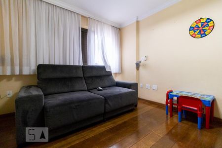 Sala de TV de apartamento para alugar com 4 quartos, 288m² em Sumaré, São Paulo