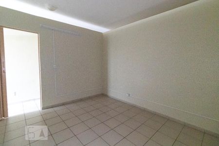 Quarto 01 de apartamento para alugar com 2 quartos, 57m² em Guará Ii, Brasília