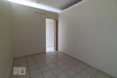 Quarto 02 de apartamento para alugar com 2 quartos, 57m² em Guará Ii, Brasília