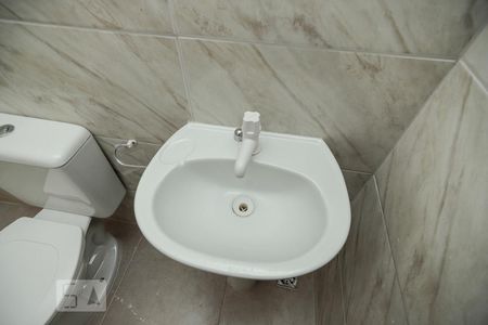 Banheiro de apartamento para alugar com 1 quarto, 32m² em Piedade, Rio de Janeiro