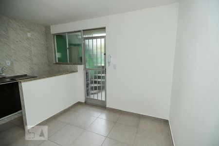 Sala de apartamento para alugar com 1 quarto, 32m² em Piedade, Rio de Janeiro