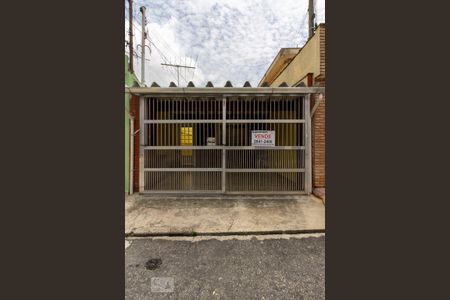 Fachada de casa à venda com 3 quartos, 130m² em Vila São Geraldo, São Paulo