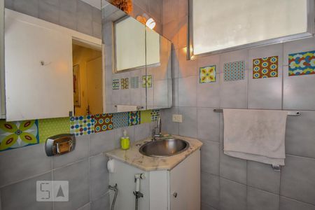 Banheiro de apartamento para alugar com 1 quarto, 50m² em Ipanema, Rio de Janeiro