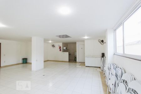 Apartamento à venda com 81m², 2 quartos e 1 vagaSalão de Festas