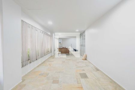 Apartamento à venda com 42m², 1 quarto e sem vagaÁrea comum