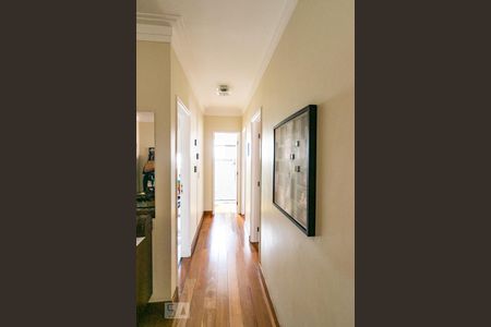 Corredor de apartamento à venda com 2 quartos, 77m² em Santa Paula, São Caetano do Sul