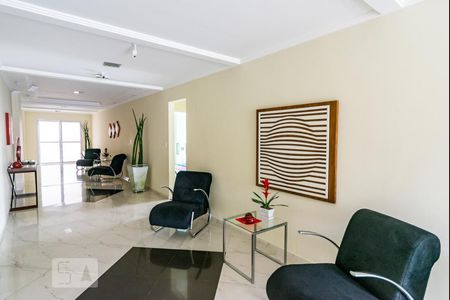 Apartamento à venda com 77m², 2 quartos e 1 vagaHall