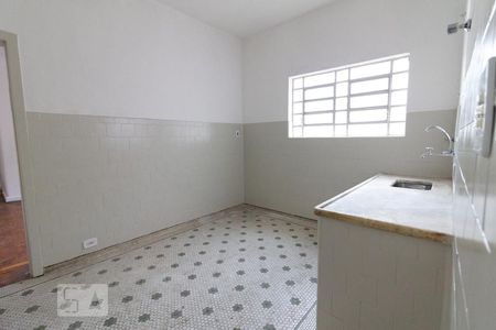 Casa para alugar com 100m², 2 quartos e sem vaga