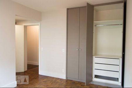 Apartamento para alugar com 141m², 4 quartos e 2 vagas Apartamento para alugar com 141m², 4 quartos e 2 vagasSuíte 2