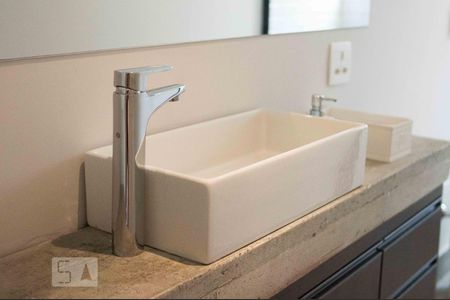 Apartamento para alugar com 141m², 4 quartos e 2 vagas Apartamento para alugar com 141m², 4 quartos e 2 vagasBanheiro Social