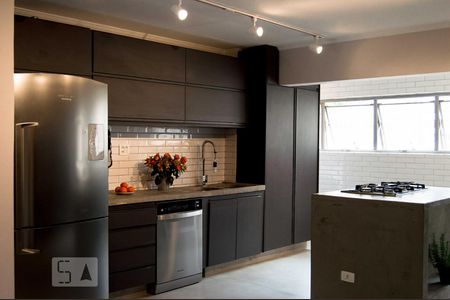 Apartamento para alugar com 141m², 4 quartos e 2 vagas Apartamento para alugar com 141m², 4 quartos e 2 vagasCozinha