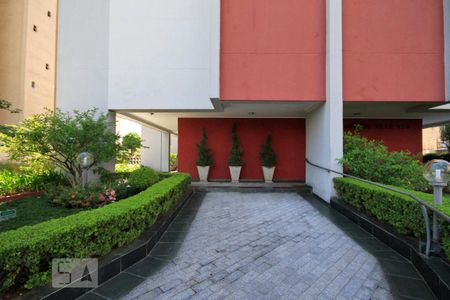 Apartamento para alugar com 45m², 1 quarto e 1 vagaFachada
