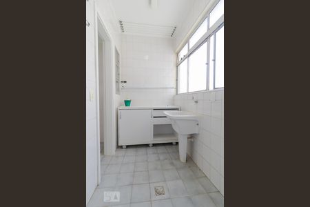 Apartamento à venda com 70m², 2 quartos e 1 vagaÁrea de Serviço