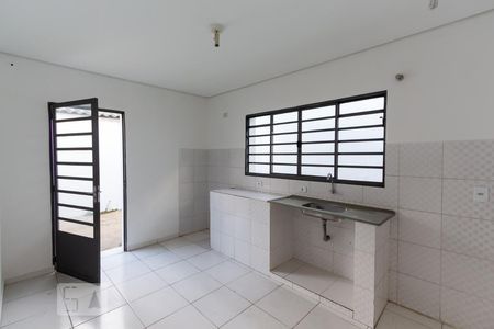 Cozinha de casa para alugar com 2 quartos, 160m² em Jardim Monte Kemel, São Paulo