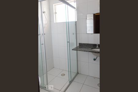 Banheiro da Suite de casa para alugar com 2 quartos, 149m² em Vila Nair, São Paulo