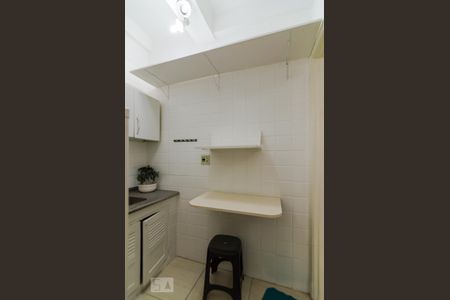Cozinha de kitnet/studio para alugar com 1 quarto, 25m² em República, São Paulo