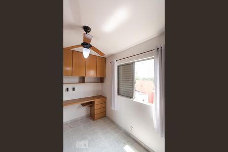 Apartamento à venda com 76m², 3 quartos e 2 vagasQuarto 2