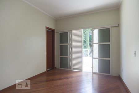 Casa à venda com 300m², 4 quartos e 4 vagas Casa à venda com 300m², 4 quartos e 4 vagasSuíte 3