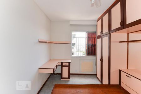 Quarto 1 de apartamento para alugar com 3 quartos, 65m² em Rio Comprido, Rio de Janeiro
