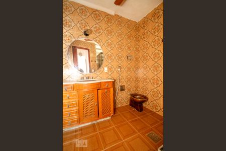 Banheiro de apartamento para alugar com 2 quartos, 120m² em Vista Alegre, Rio de Janeiro