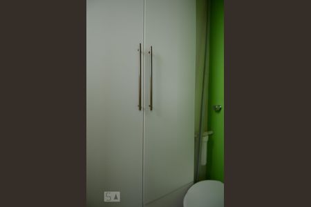 Apartamento à venda com 77m², 2 quartos e 1 vagaBanheiro de Serviço