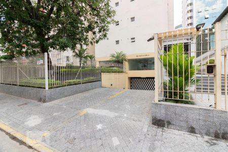 Apartamento à venda com 66m², 2 quartos e 1 vaga Apartamento à venda com 66m², 2 quartos e 1 vagaFachada e portaria