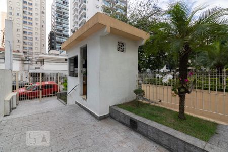 Apartamento à venda com 66m², 2 quartos e 1 vaga Apartamento à venda com 66m², 2 quartos e 1 vagaFachada e portaria